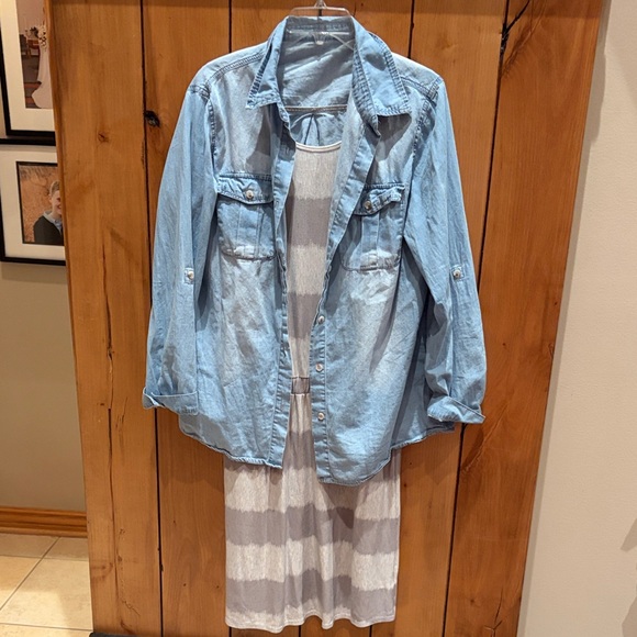 Athleta Light Gray Athletic Dress - Picture 6 of 6